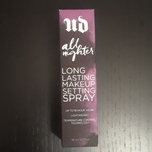 Urban Decay all nighter setting spray.